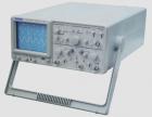 雙通道 20MHz，東芝示波管；具有 CRT 讀出功能，可測量 Δ V 、 Δ T 、 1/ Δ T 等; MOS-626F 型機(jī)具有頻率自讀功能
