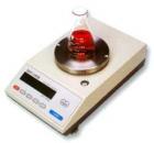 MP200A 電子精密天平,新一代電磁式稱量傳感器，使產(chǎn)品的精度有了可靠保障。具有全自動故障檢測，自動校準，超載保護等多種應用程序,內置RS232C接口，設有計件、百分比、單位轉換等功能、可直接連接計算機、打印機等。最大稱量:210g;可讀性:1mg 
