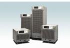 PCR12000W2 高效率交流電源:12kVA、單相／三相切換、交流1 ? 300V、1 ?500.0Hz、直流+/-1.4 ? +/-424V、PWM型,交流電源的功率單元部采用PWM方式，由此實(shí)現(xiàn)了高效率（約75%）和低輸入電流，其機(jī)身小，質(zhì)量輕。