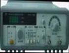 EE1051型高頻信號發(fā)生器 頻率:100kHz～150MHz(諧波450MHz),分六頻段,四位LED 電平:不小于60mVrms(穩(wěn)幅)調(diào)制:調(diào)頻、調(diào)幅、內(nèi)調(diào)制1kHz正弦波; 外調(diào)制50Hz～20kHz 音頻輸出:1kHz正弦波1.5Vrms
