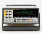 Fluke 8845A  6.5 位高精度數(shù)字多用表 Vdc 準確度達 0.0024% 雙參數(shù)顯示 100 uA至100 mA量程，100 pA分辨力 寬范圍歐姆量程，10 Ω至1 GΩ； 10 uΩ分辨力 2x4 四線電阻測量技術(shù)  測量頻率和周期 