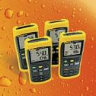 Fluke 50 系列II 溫度計  帶相對時間標記的最小值、最大值和平均值，為主要事件提供時間參考 電子補償功能可以補償熱電偶誤差，最大限度地提高整體準確度  測量J、K、T和E型熱電偶 