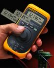 Fluke 707 環(huán)路校準(zhǔn)器 mA 電源、仿真和測(cè)量功能 0.015% 的準(zhǔn)確度和 0.001 mA 的分辨率 24 V 回路電源，進(jìn)行mA 測(cè)量，包括 250Ω的 HART 電阻器  0-28 直流電壓測(cè)量，檢查回路電壓 