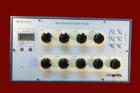 ZX119-8型兆歐表檢定裝置（帶端電壓測(cè)試）根據(jù)JJG 622-1997《絕緣電阻表(兆歐表) 》檢定規(guī)程之要求設(shè)計(jì)制造，并符合JJG 1005-2005電子式絕緣電阻表檢定規(guī)程的各項(xiàng)要求。該檢定裝置由可調(diào)式標(biāo)準(zhǔn)高阻箱、恒轉(zhuǎn)速源、兆歐表端電壓測(cè)試儀、數(shù)字式自動(dòng)量程絕緣電阻表組成.