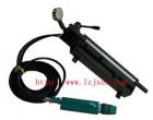 YMS-180A型錨索張拉機(jī)具(錨索拉力計(jì))主要用于煤礦、國(guó)防、隧道、其它礦山及交通運(yùn)輸?shù)雀鞣N施工現(xiàn)場(chǎng)錨噴支護(hù)工程中測(cè)定錨索錨固力的場(chǎng)合，對(duì)工程質(zhì)量檢測(cè)和錨索的研究具有重大意義。 